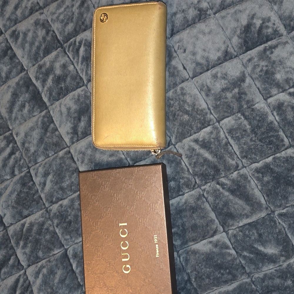 Gucci wallet